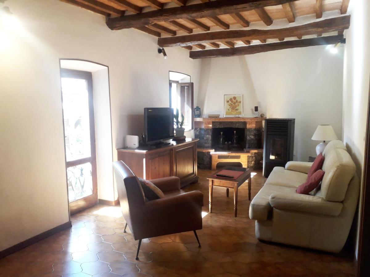 Apartamento Casa Il Girasole Pitigliano Exterior foto